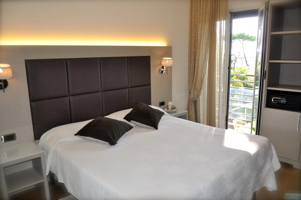 Hotel Etruria Forte dei Marmi Exterior photo
